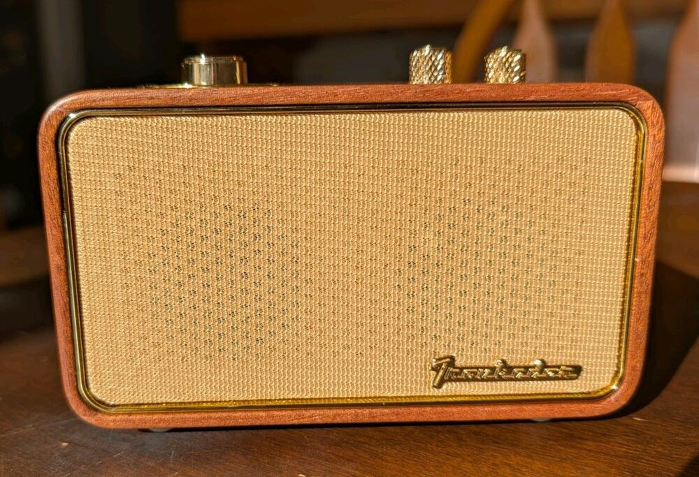 Retro Look TrenBader Artlink Stereo Wireless Bluetooth Speaker w/ AM/FM Radio